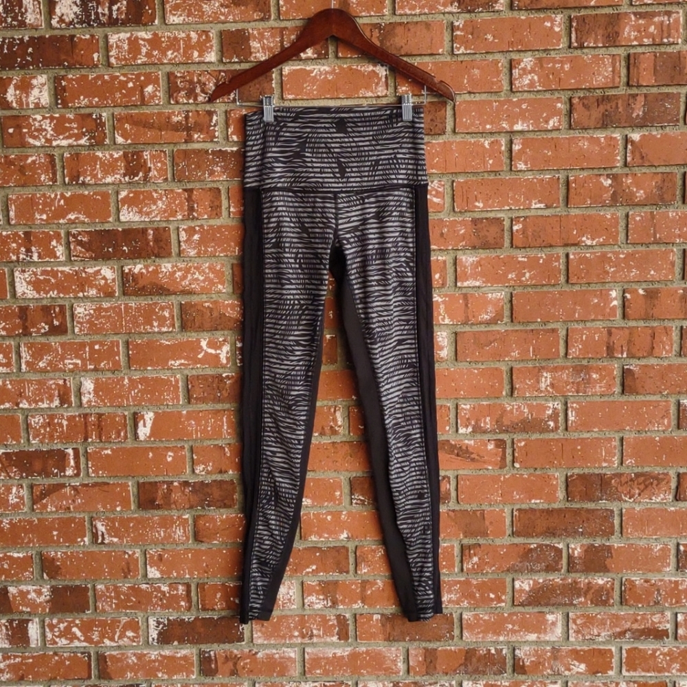 Lululemon leggings side mesh grey size 8